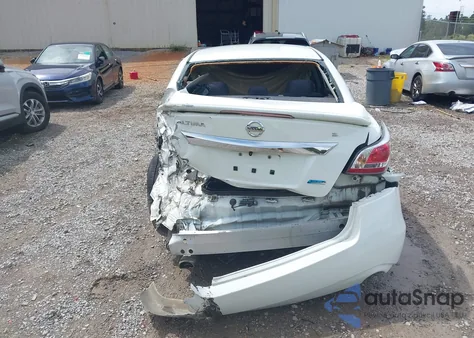 2014 Nissan Altima 2.5 S z USA, uszkodzony, nr VIN 1N4AL3AP3EN214036